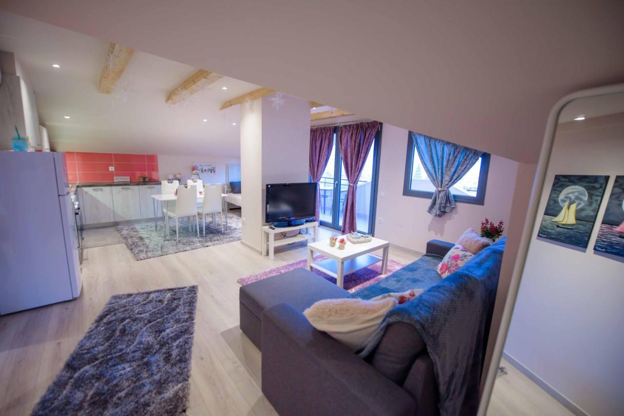 New Loft Polixeni Lägenhet Ioánnina Exteriör bild